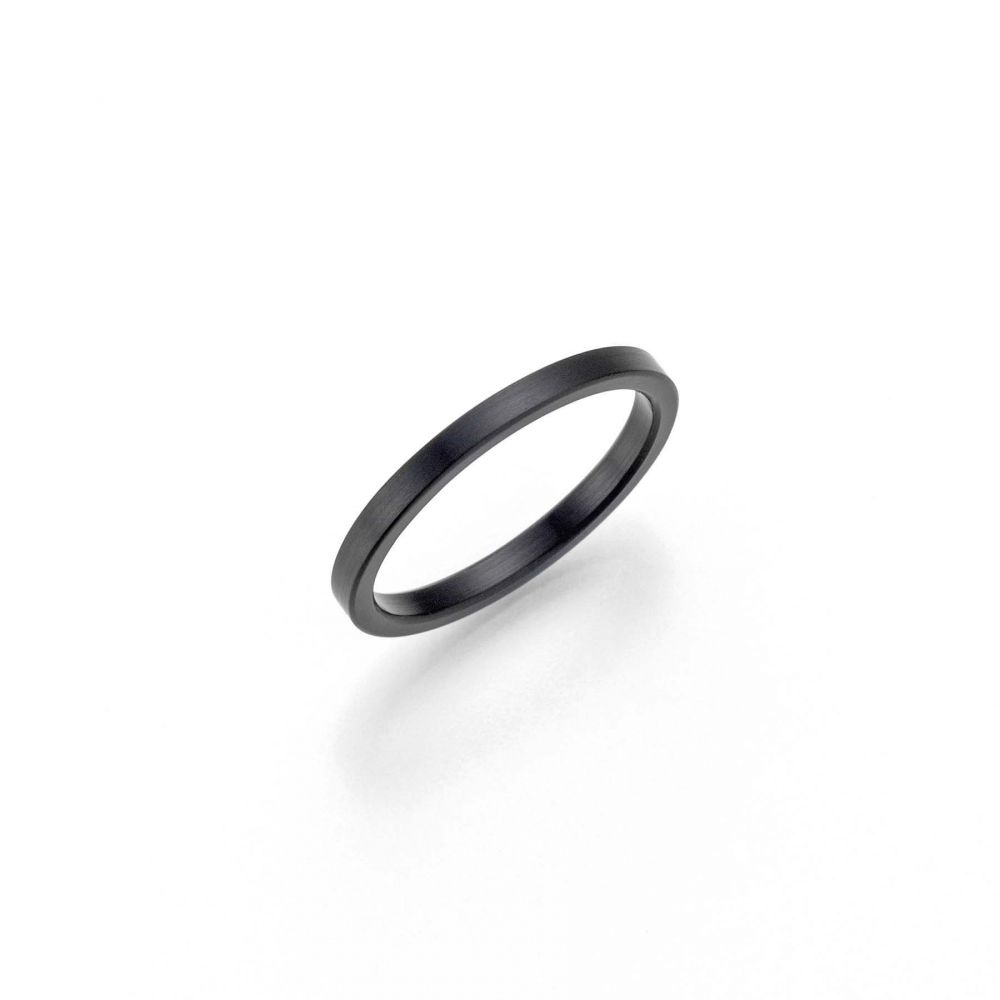 A little pop with black and diamonds