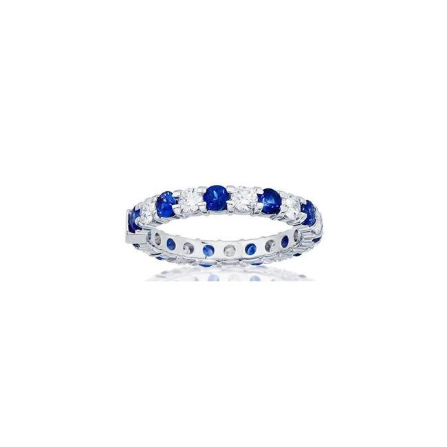 Monday blues, just how we like them!