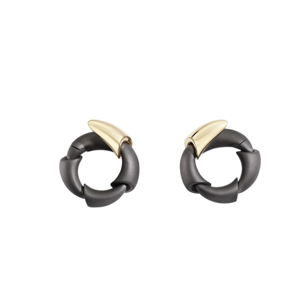 Vhernier Calla Titanium 18k Rose Gold Earclips