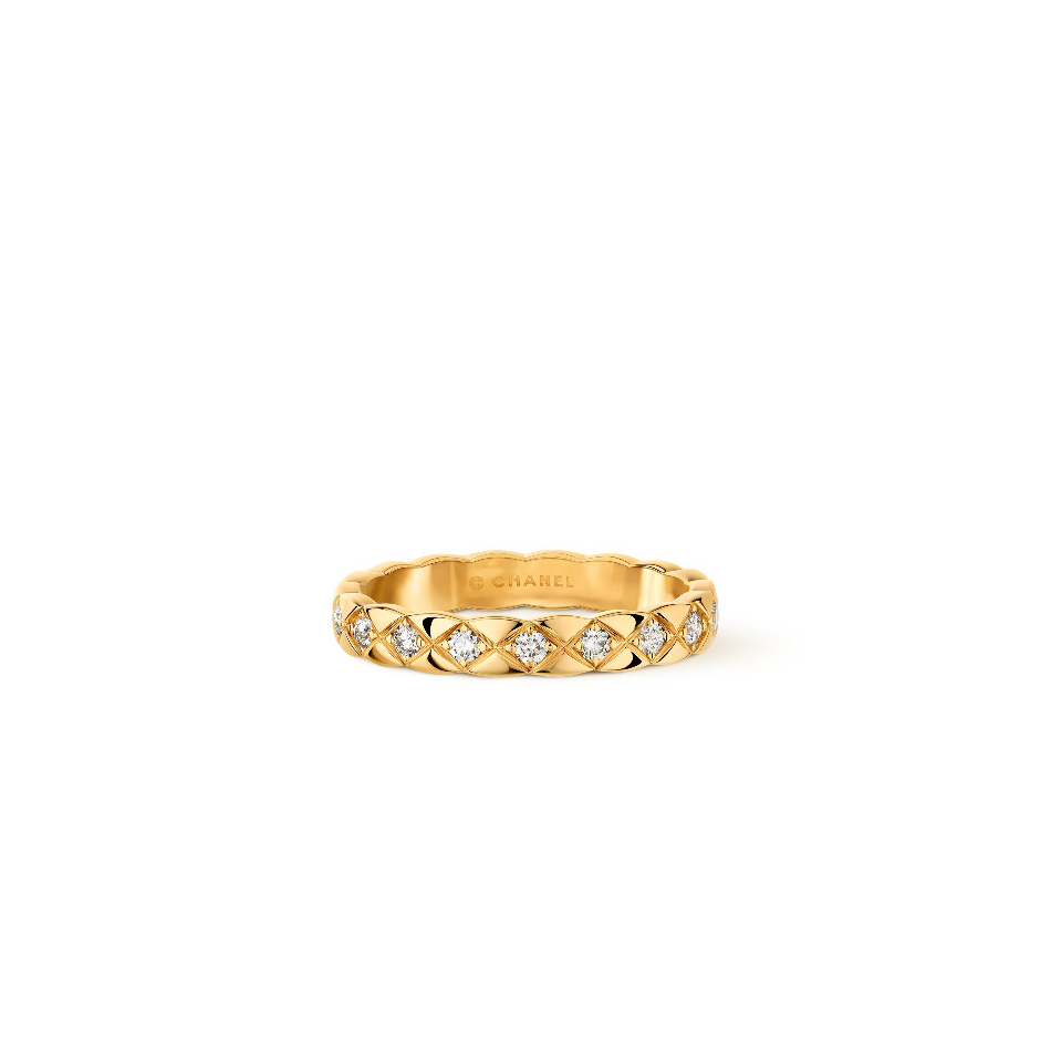 CHANEL COCO CRUSH 18k Yellow Gold Quilted Slim Diamond Ring