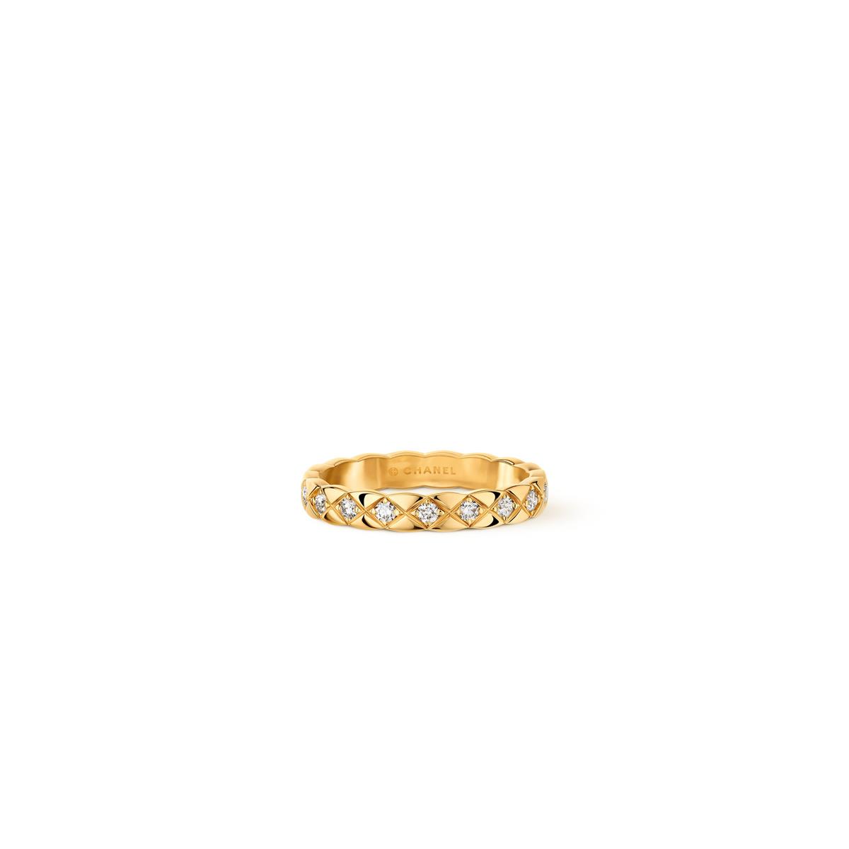 CHANEL COCO CRUSH 18k Yellow Gold Quilted Slim Diamond Ring