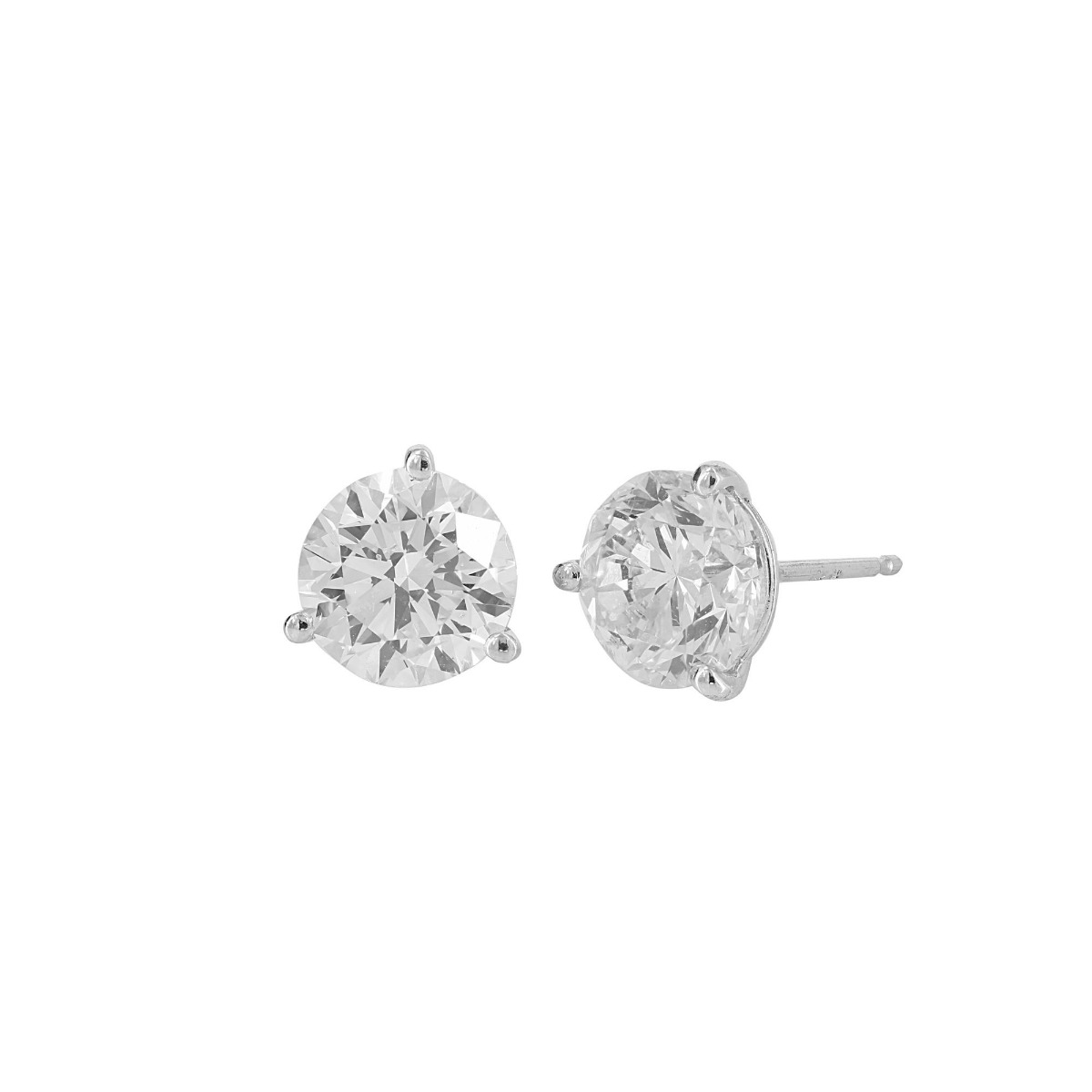 London Collection White Gold 3 Prong Diamond Stud Earrings
