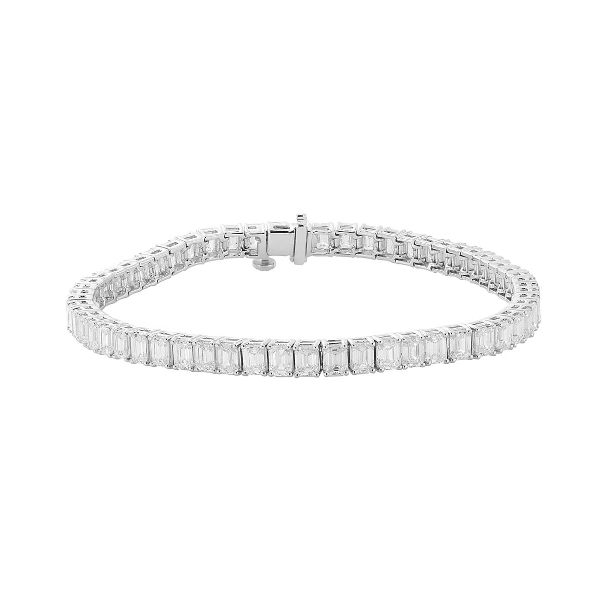 Whites for the Win Today with a Mixed Shape Stack