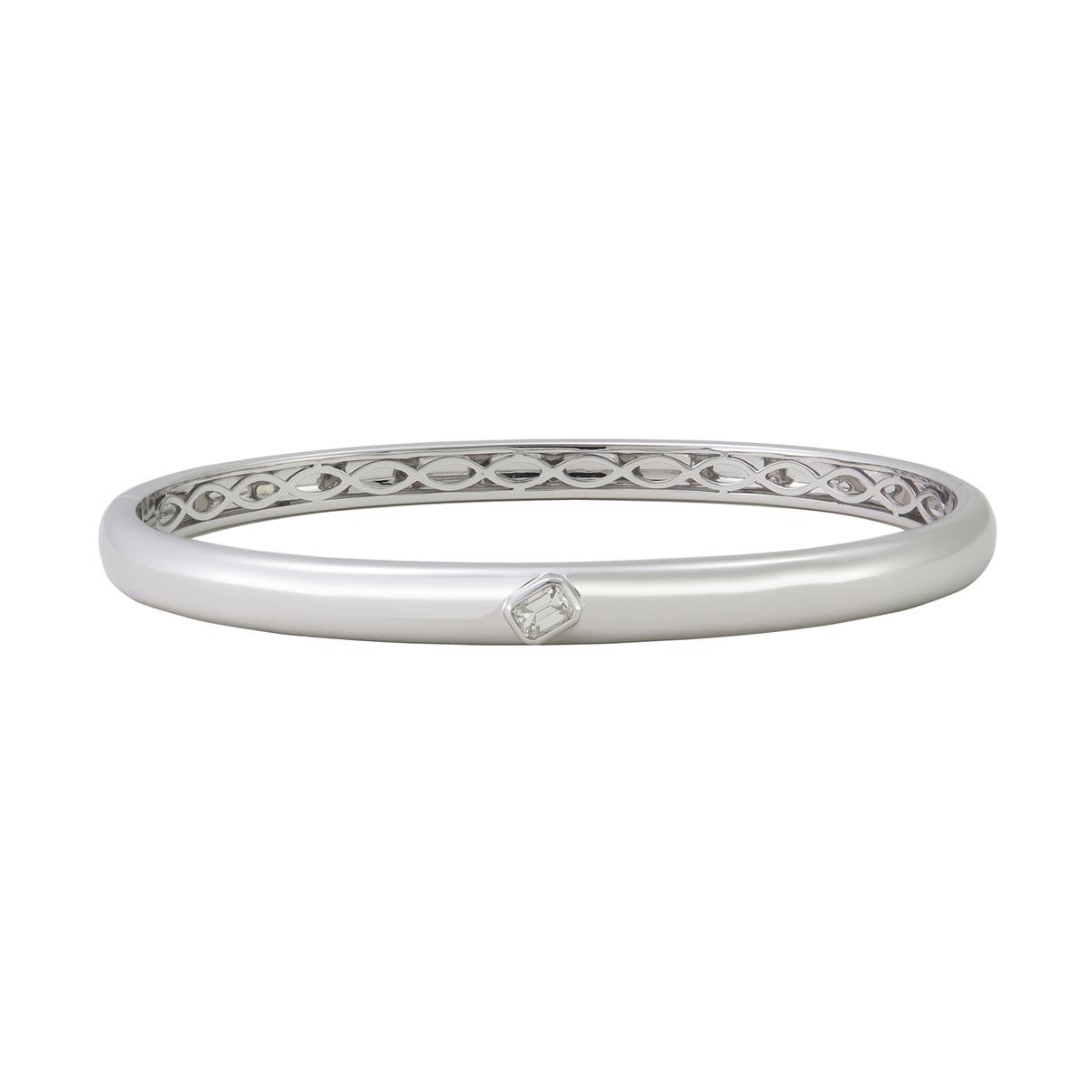 London Collection 18k White Gold Slanted Bezel Set Emerald Cut Diamond Bangle Bracelet