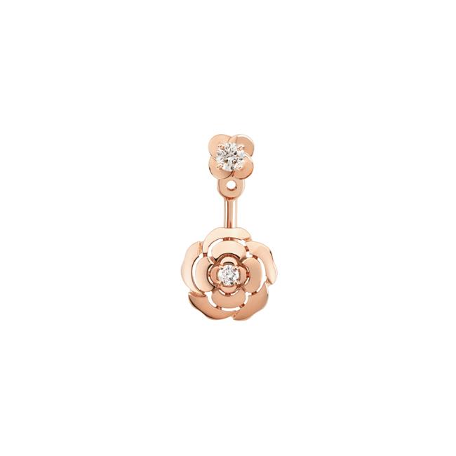 CHANEL Extrait De Camelia Single Earring