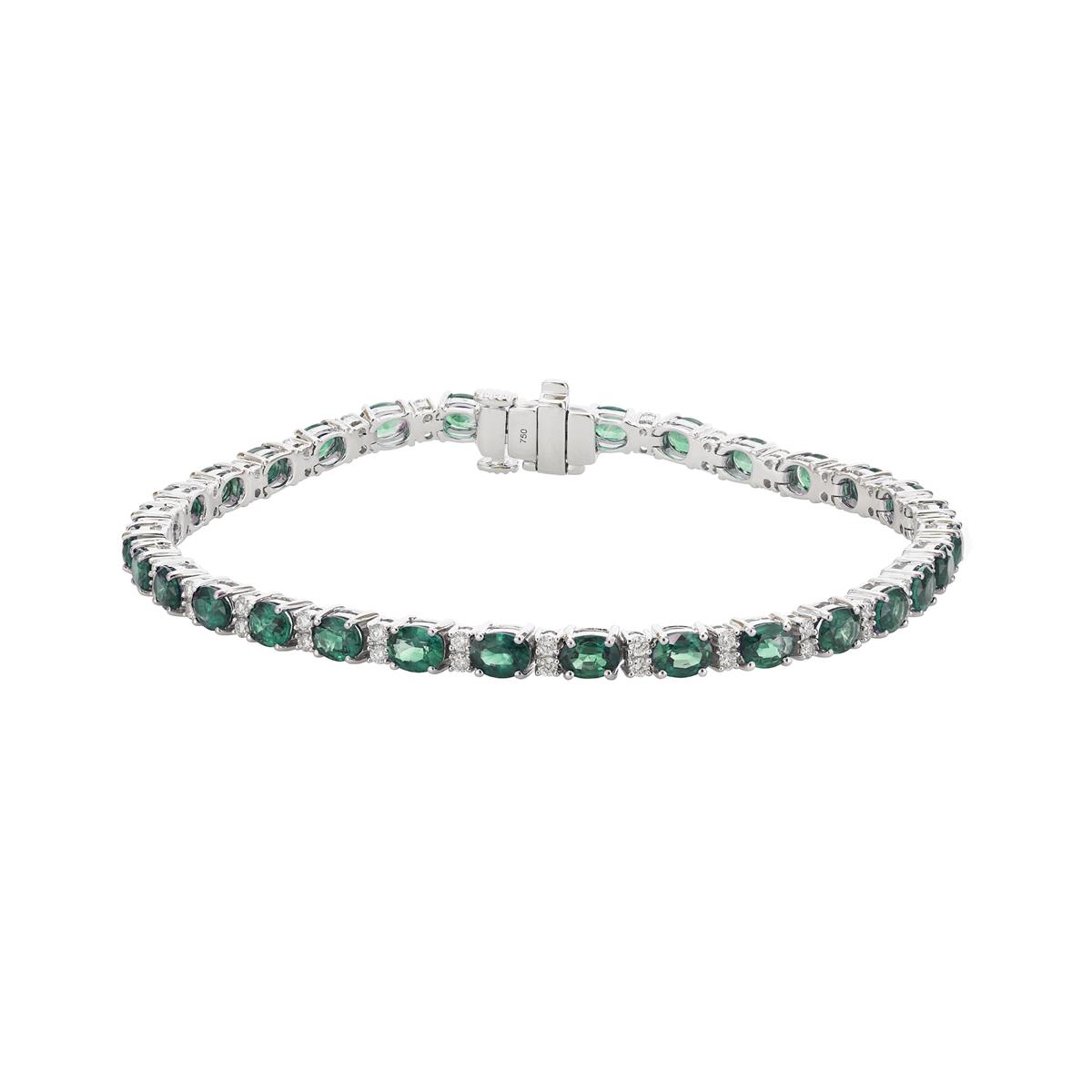 Emeralds and Diamonds: a Match Made in Heaven!