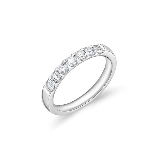 Memoire Odessa Platinum 7 Diamond Band