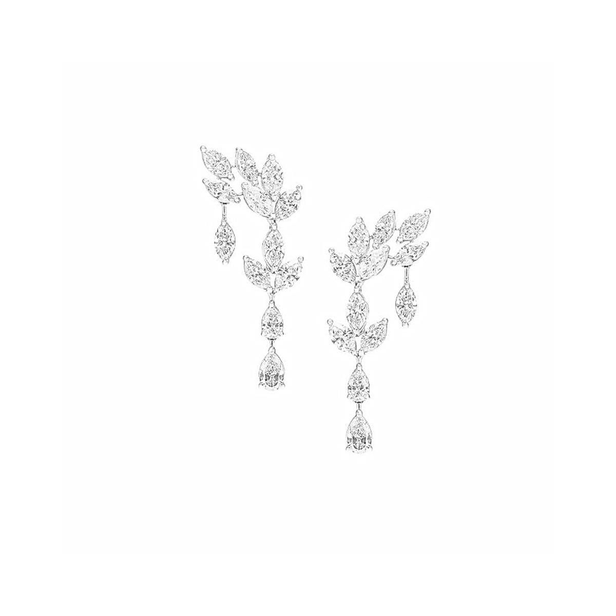 Adding a Twist to Classic Elegance with These Beauties 