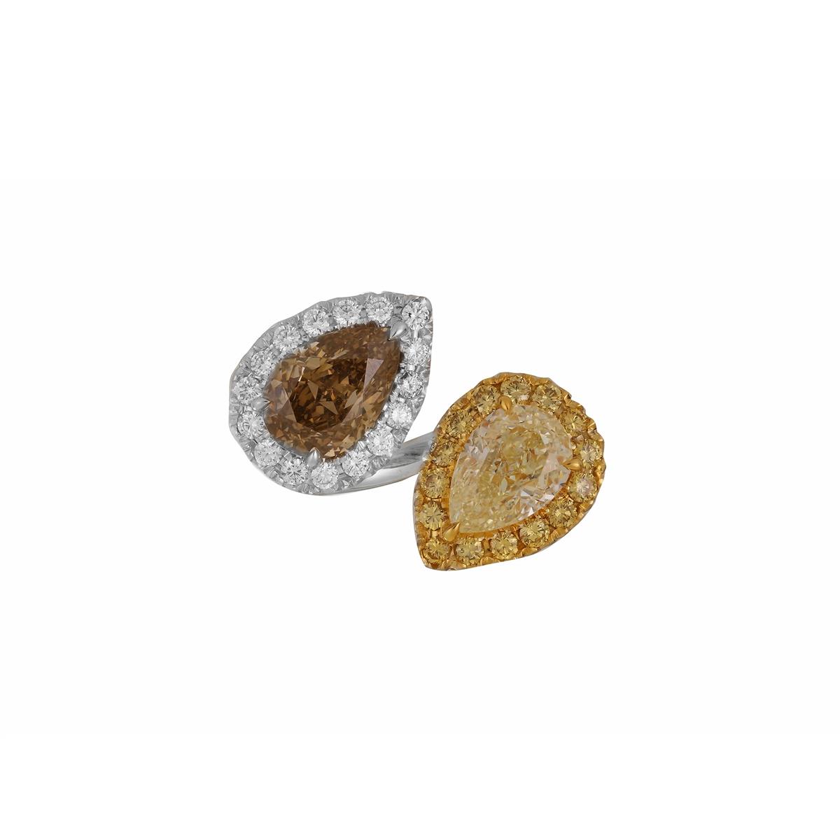 London Collection 18k White Gold Pear Cut Diamond Bypass Ring