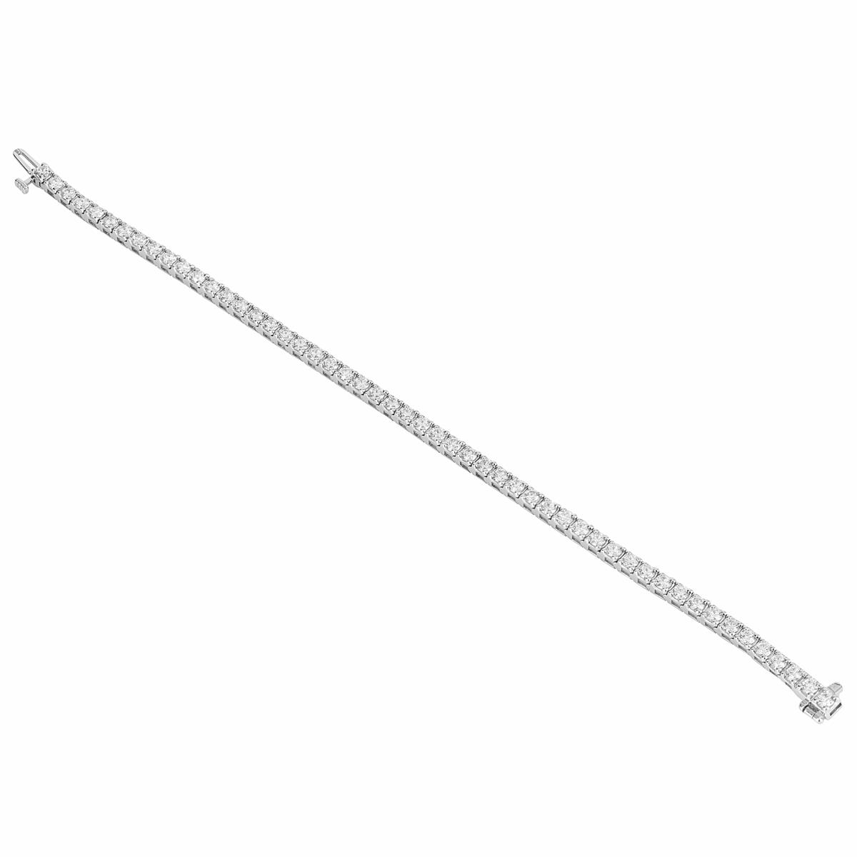 A Seamless Blend of Precision and Luxury 