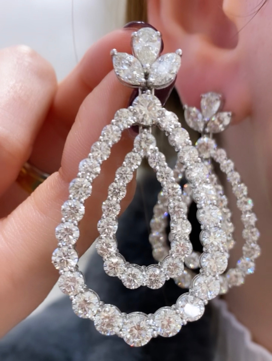 Saturday nights are back with a vengeance and we are prepped and ready to go with these earrings!