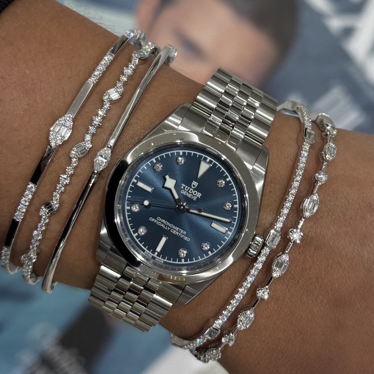 A Stack That Knows How to Shine