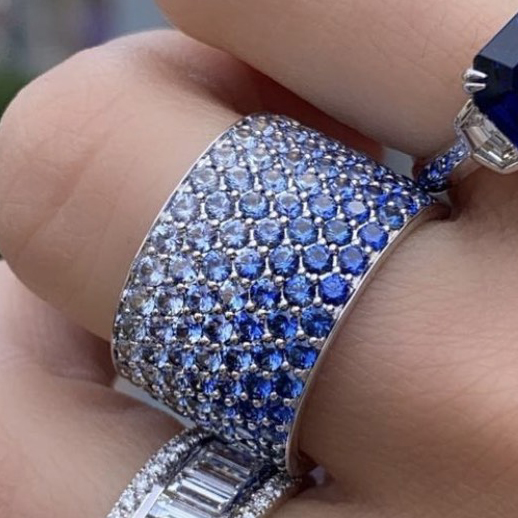 Monday blues, just how we like them!
