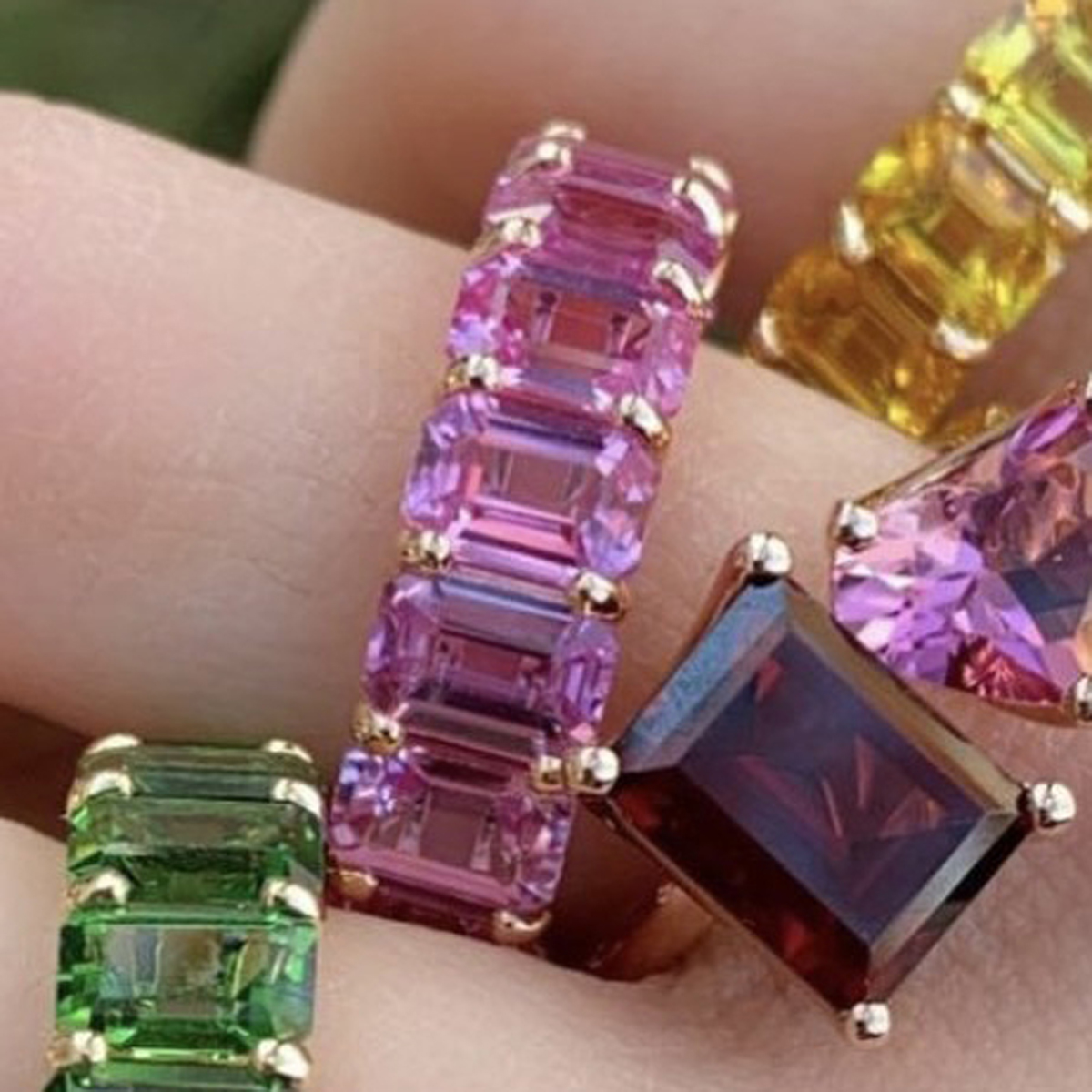 Good morning Monday! Fresh new LONDON bands and Jane Taylor two stone rings to start off the new week!