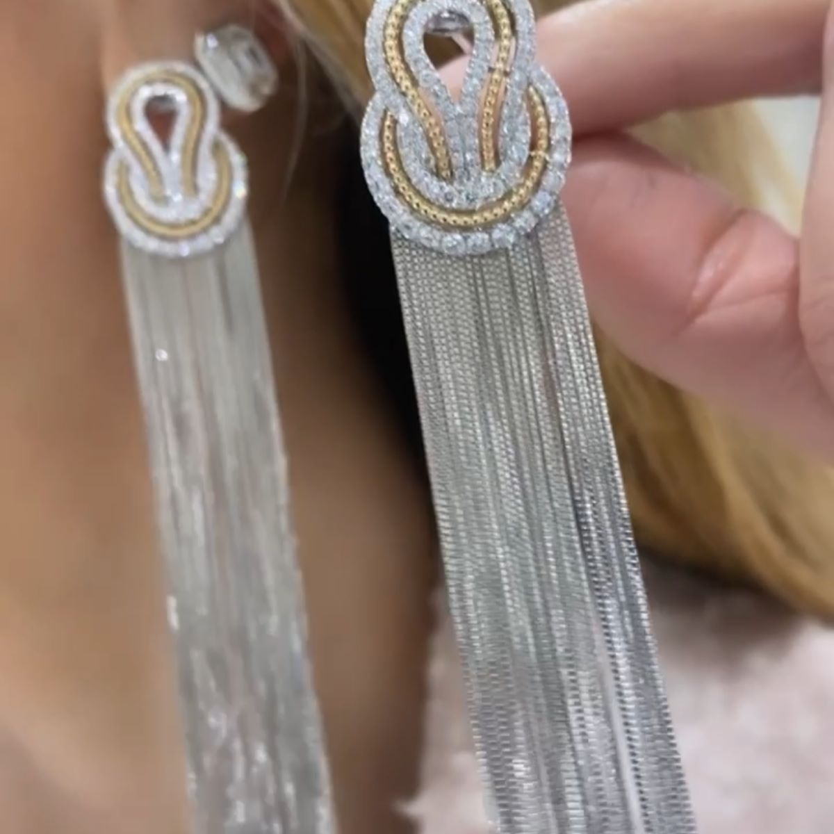 Swinging into the weekend with these chic fringe earrings