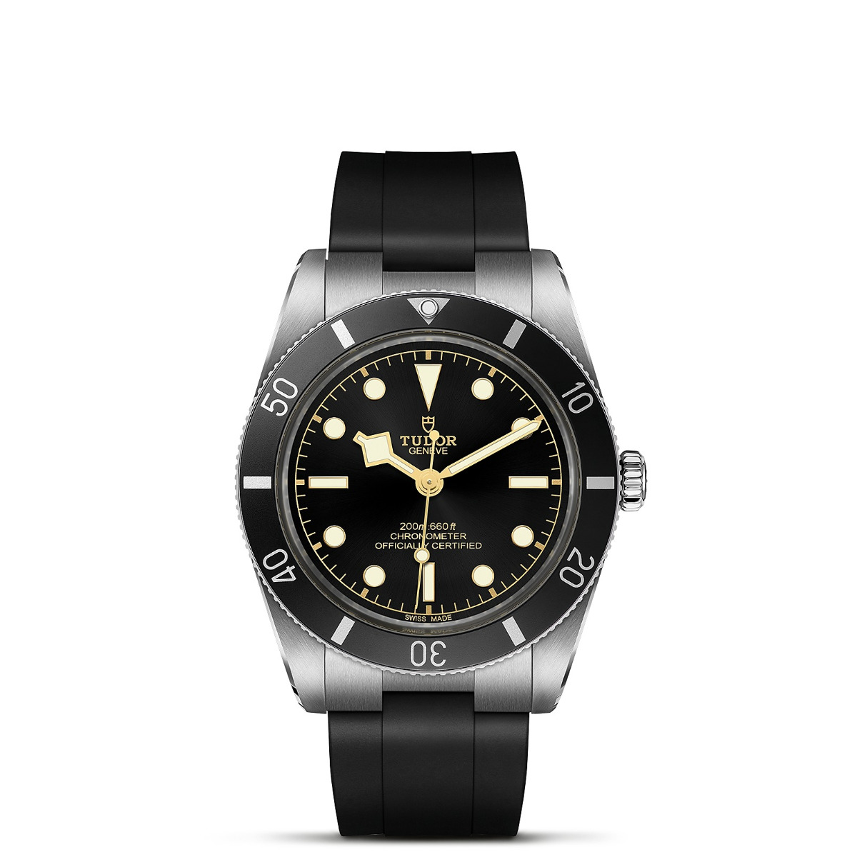 A Classic Dive, Styled with Diamonds