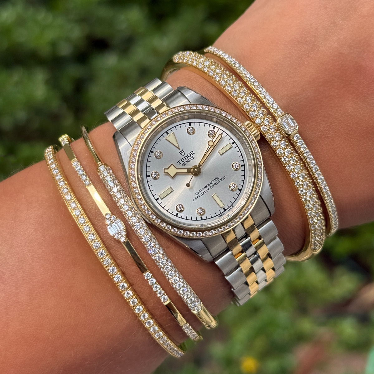 Two Tone Looks Even Better with a Little Extra Brilliance