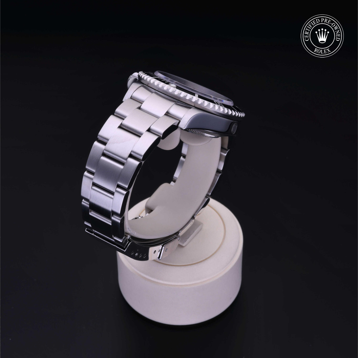 Sea-Dweller alternate view 4