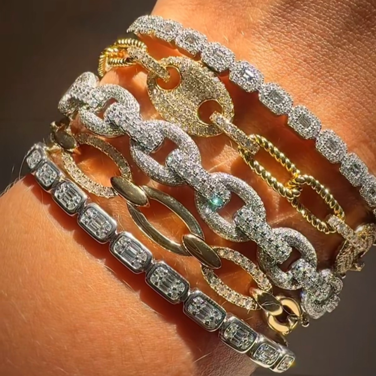 Currently Linked Up At London Jewelers