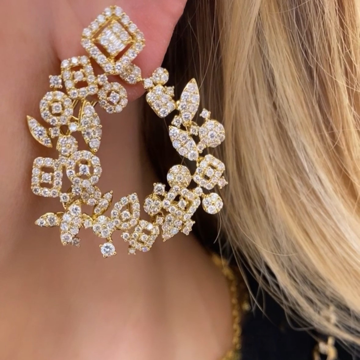 London Collection 18k Yellow Gold Pave Diamond Transformative Drop Earrings 